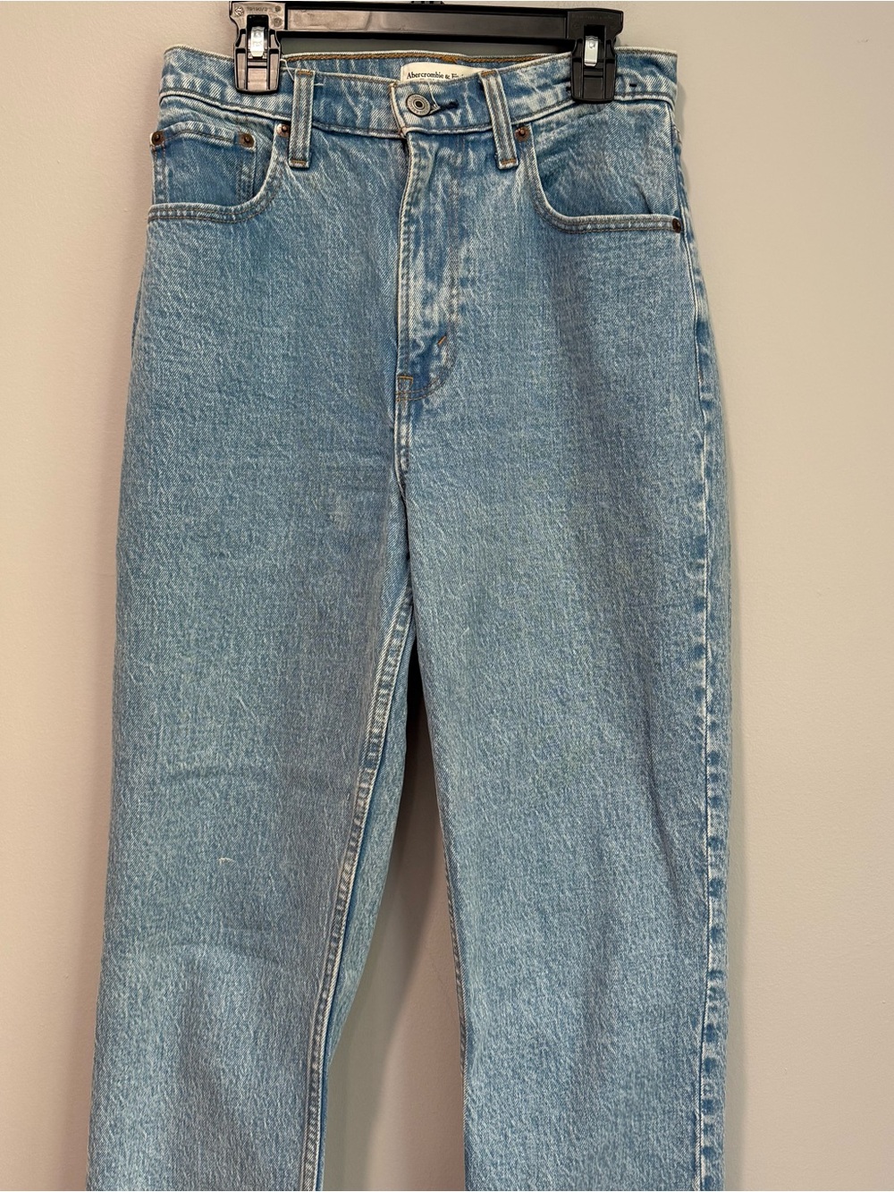Abercrombie & Fitch Curve Love Ultra High Rise 90s Straight Jeans